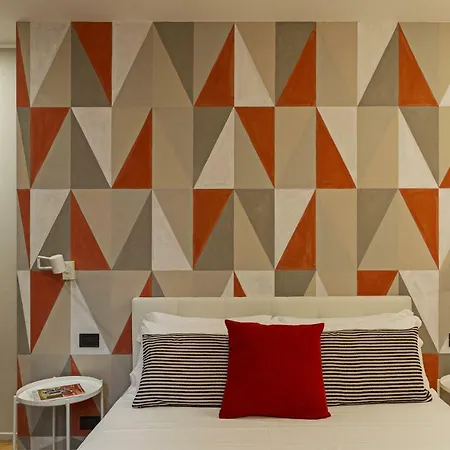 Appartement Design In Center By Wonderful Italy *